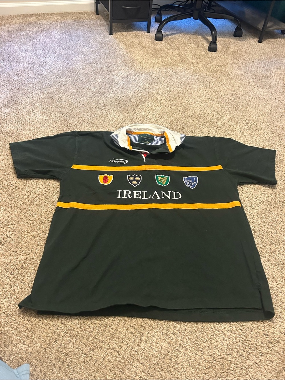 Ireland Crest Rugby Polo Shirt for Men - Dark Green with Yellow Trim